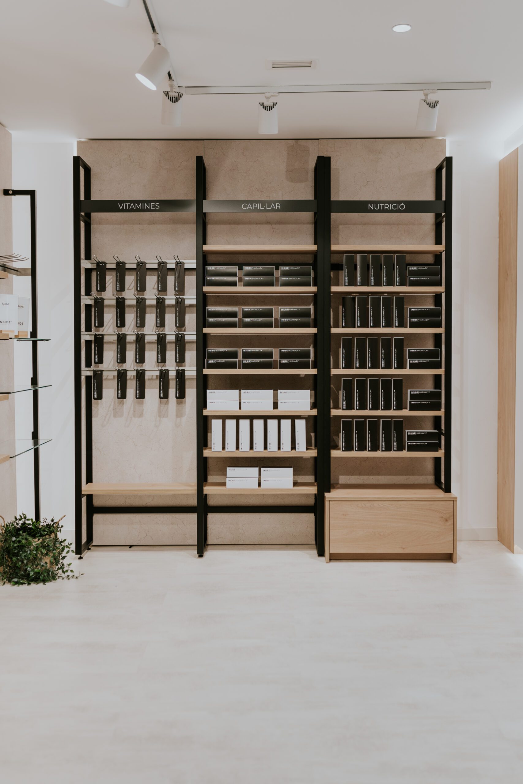 mambo project visual merchadising y retail para farmacias